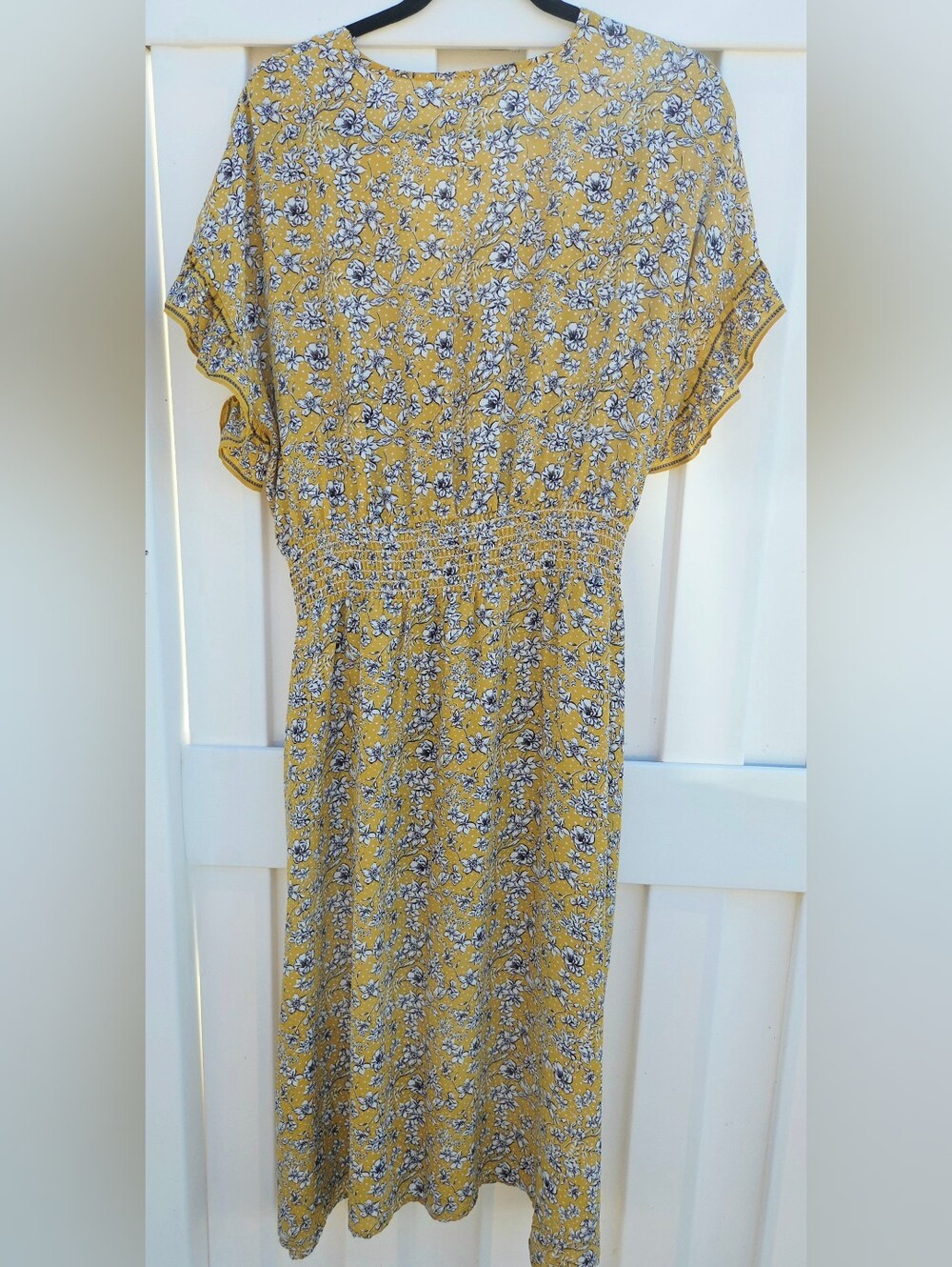 Max Studio Women's Yellow Floral Midi Dress Flutter Sleeve V-Neck XL. Boho, Fall - Picture 3 of 5